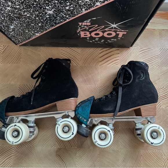 Moonlight Roller Moon Boots - used 1x - Picture 1 of 9
